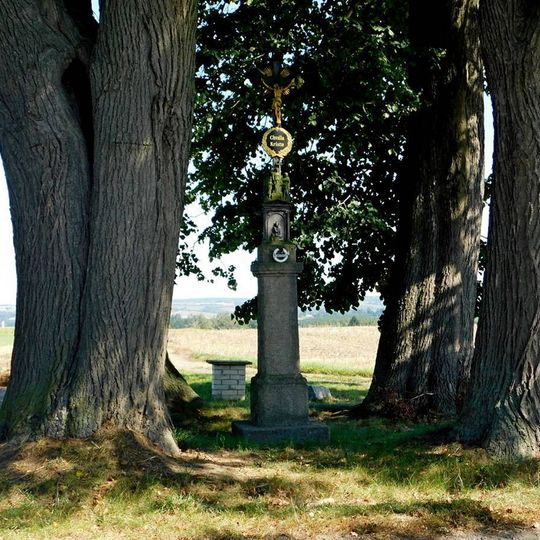 Kříž na západním okraji Hulic