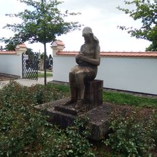 Socha Kytička zemřelým v západní části Strážnice