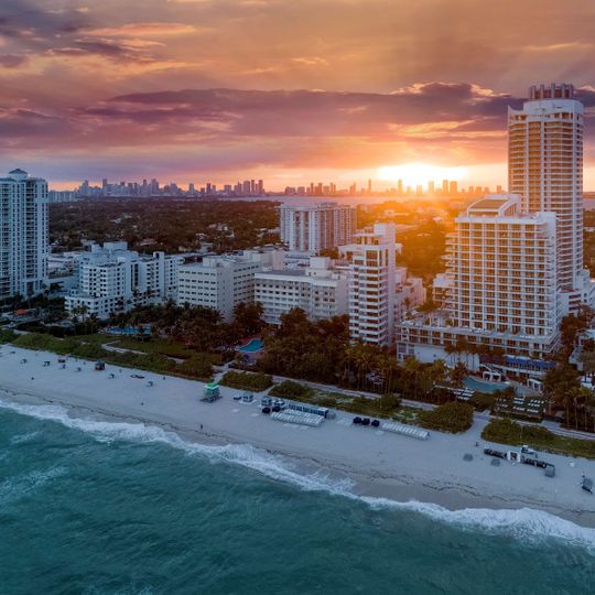 Radisson Resort Miami Beach
