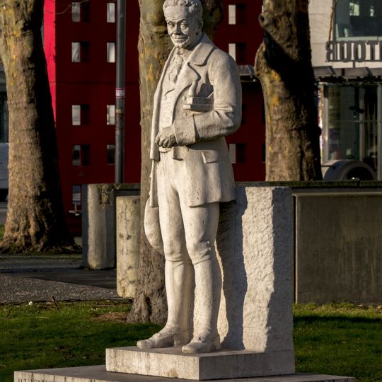 Alexander-Girardi-Denkmal