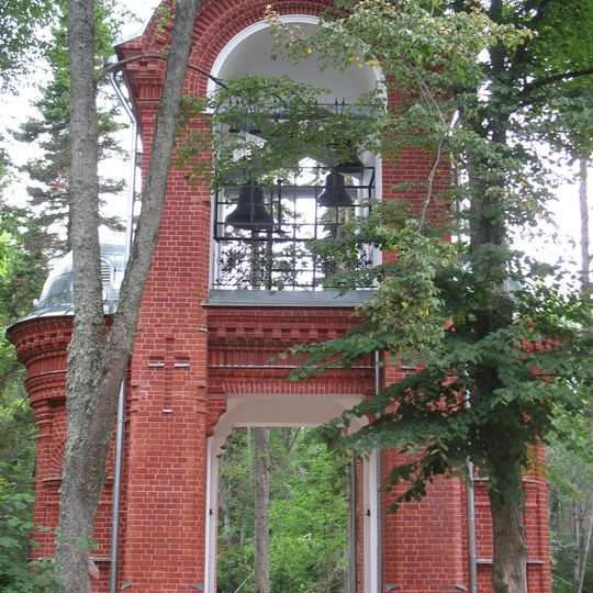 Надвратная колокольня