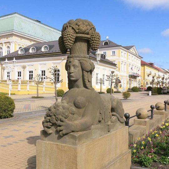 Socha Sfinga u Plynových lázní v Františkových Lázních