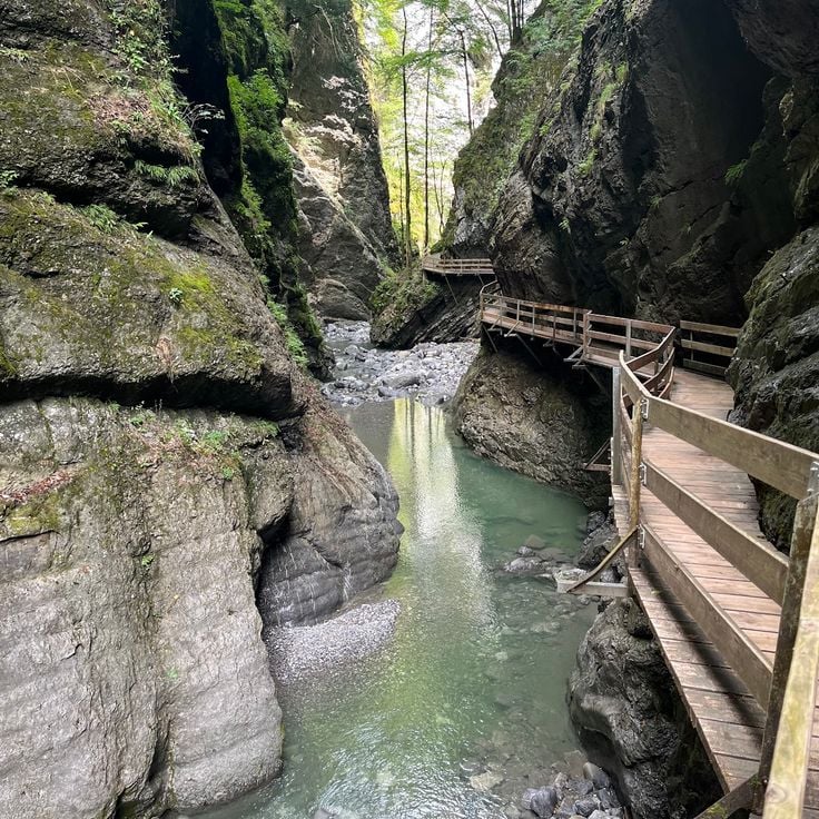 Alploch Gorge
