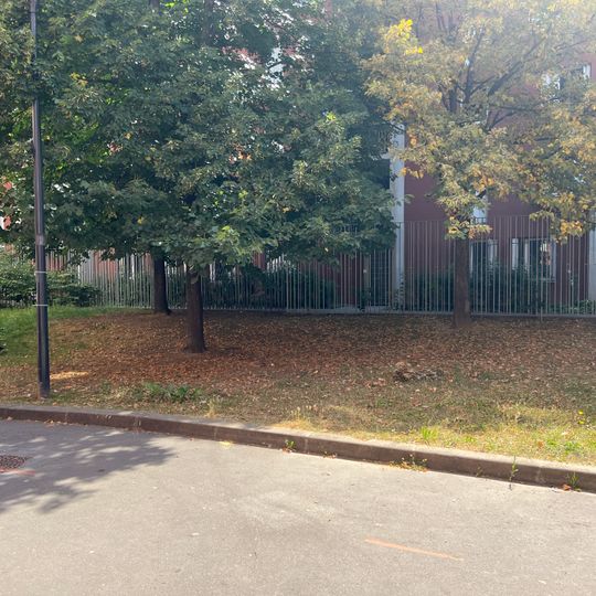 Place du Temps-des-Cerises