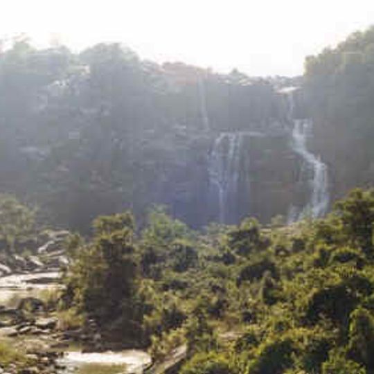 Hundru Falls