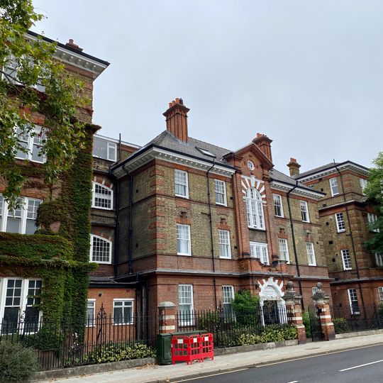 Earlsfield House