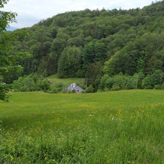 Historical settlement and graveyard