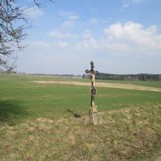 Kříž u Mnichu u silnice na Chválkov