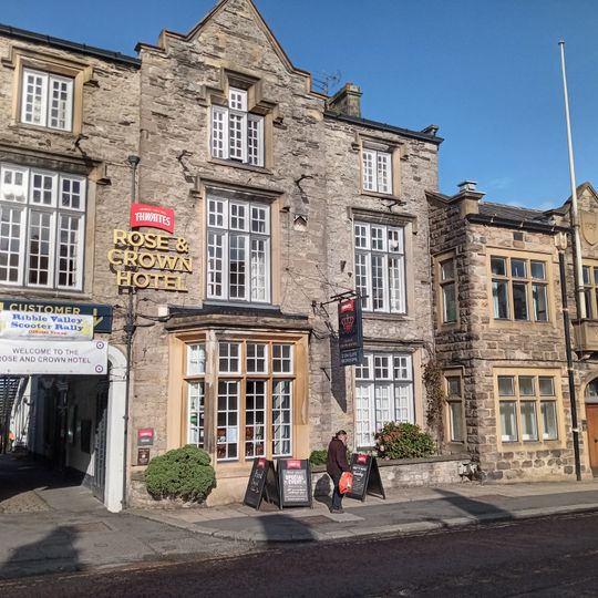 Rose And Crown Hotel