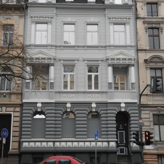 Friedrich-Ebert-Straße 168 b