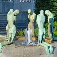 Fountain of Kneeling Youths