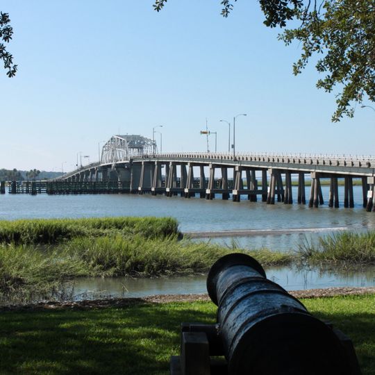 Richard V. Woods Memorial Bridge