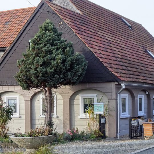 Aloys-Scholze-Straße 1