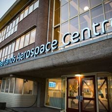 Nationaal Lucht- en Ruimtevaartlaboratorium, Hoofdgebouw