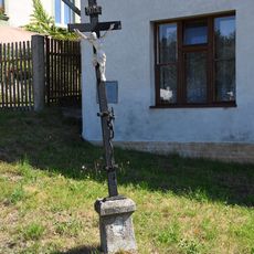 Kříž v Černovicích u nároží Bezručovy a Svatavské ulice