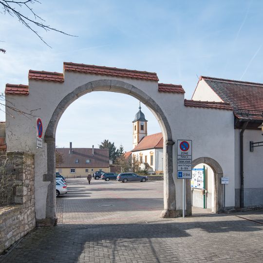 Hoftor Marktplatz 4 a in Giebelstadt