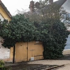 Hofeinfahrt Lichtenfelser Straße 42 in Hallstadt