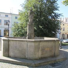 Kašna se sochou svatého Jana Nepomuckého