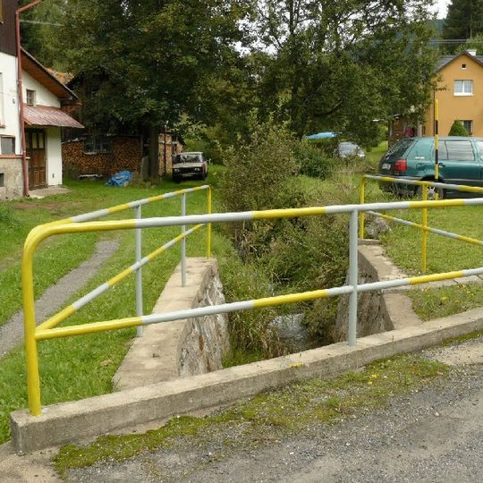 Most přes potůček ve Stříbrné u čp. 532