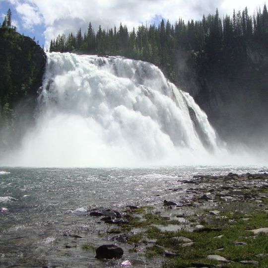 Kinuseo Falls
