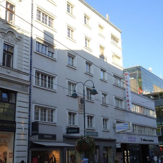 Wohn- und Geschäftshaus, Winklerbau