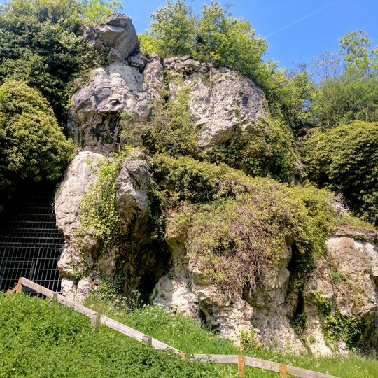 Palaeolithic and later prehistoric sites at Creswell Gorge including Pinhole Cave, Mother Grundy's Parlour and Robin Hood's Cave