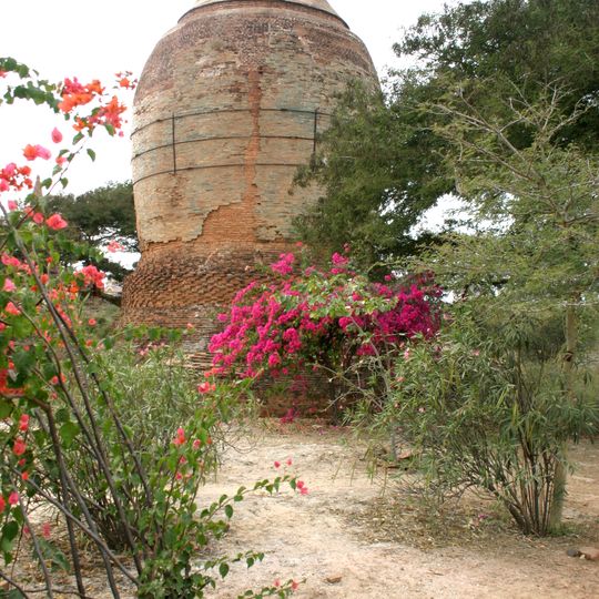 Ngakywenadaung pagoda