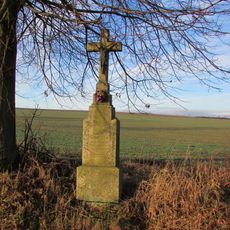 Kříž u rybníka Malý Hruškovec u silnice mezi Starou Říší a Hladovem