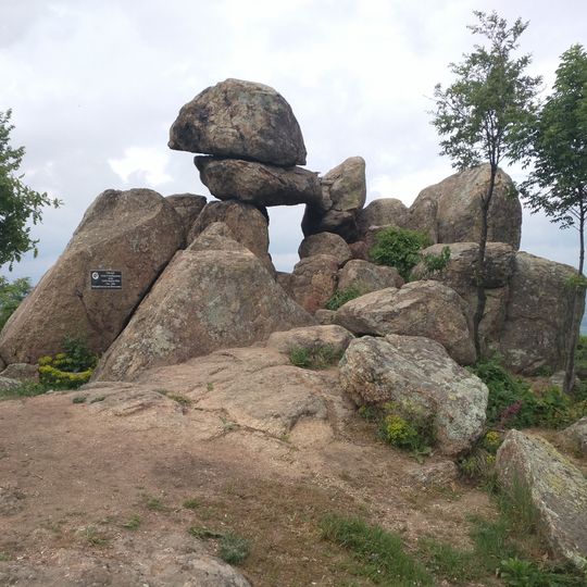 Buzovgrad Megalith