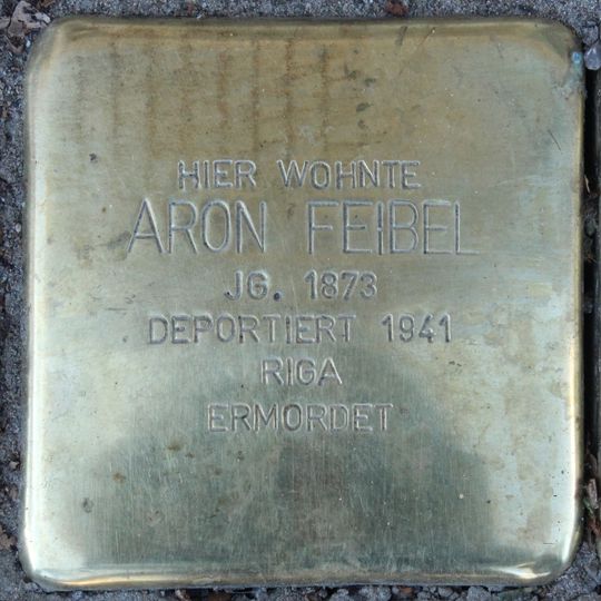 Stolperstein en memoria de Aron Feibel