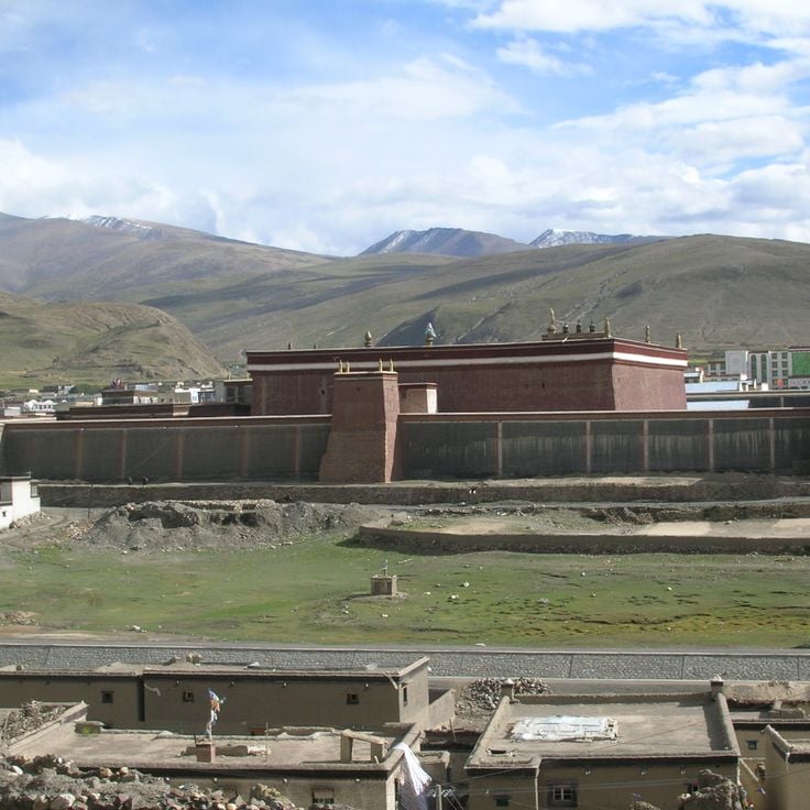 Sakya Manastırı