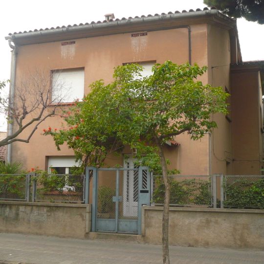 House in carrer Constitució, 13