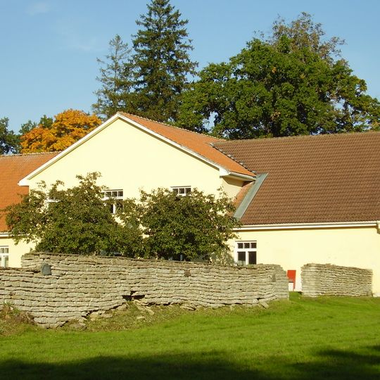 Maardu mõisa piirdemüür