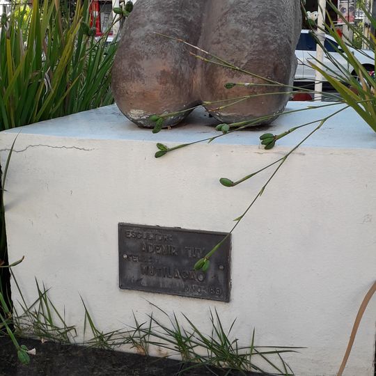 Escultura "Mutilação"