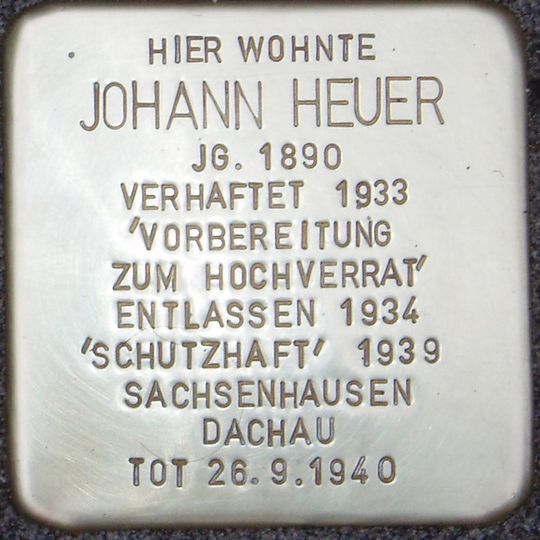 Stolperstein dedicated to Johann Heuer