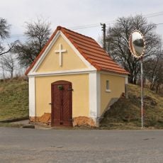 Kaple severně od Rozněvic