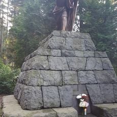 Jesus Carries the Cross