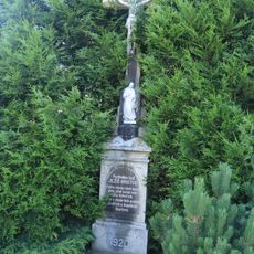 Kříž Hortovy rodiny v Pozďatíně