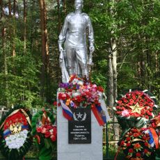 Syasstroy military grave