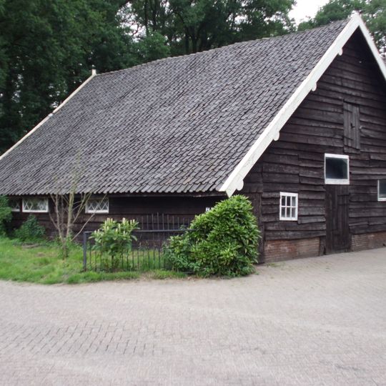 Het Dorp: houten schuur