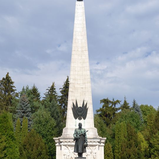 Dukla-pamätník sov. armády, pomník