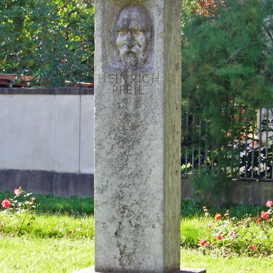 Heinrich-Pfeil-Denkmal Kickerlingsberg