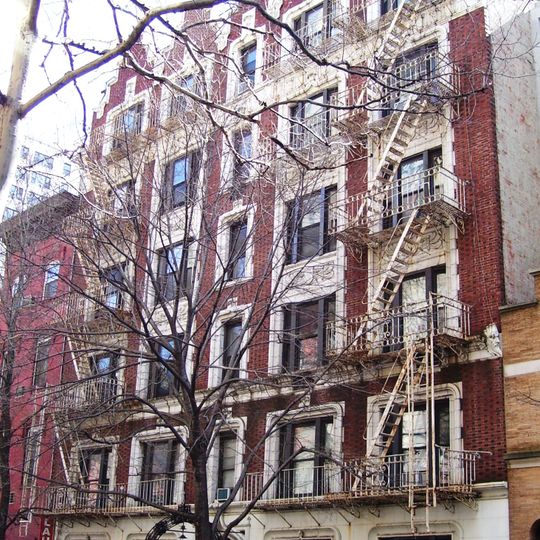 152-156 East 22nd Street