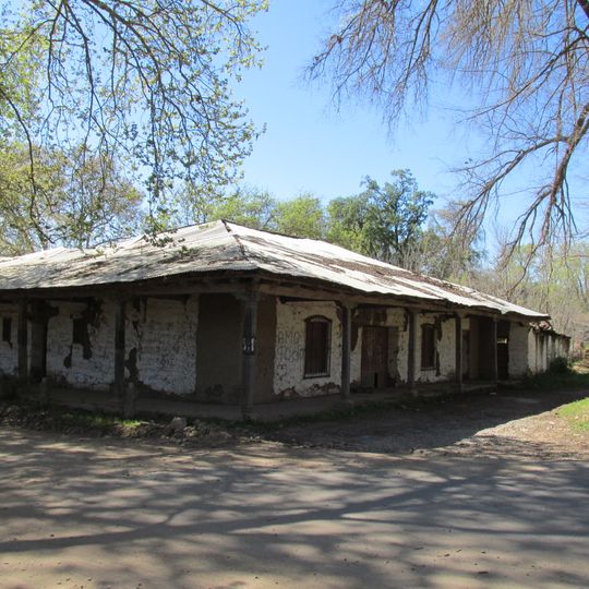 Casa esquina del ex Fundo Rangue