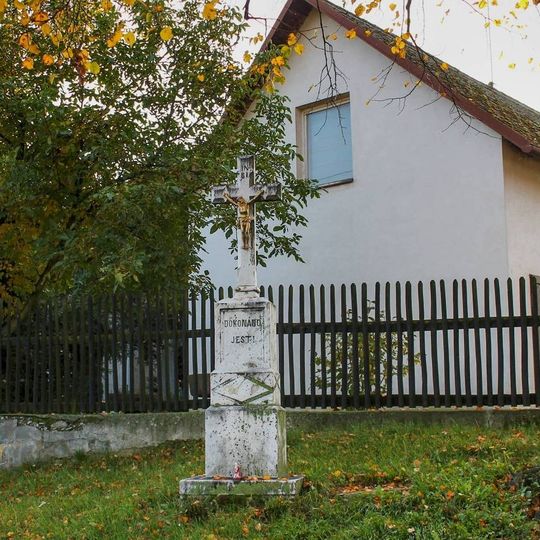 Kříž v Postřelmově v Novodvorské ulici
