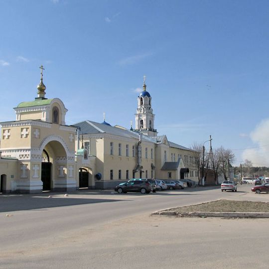 Каменные въездные ворота северной стены