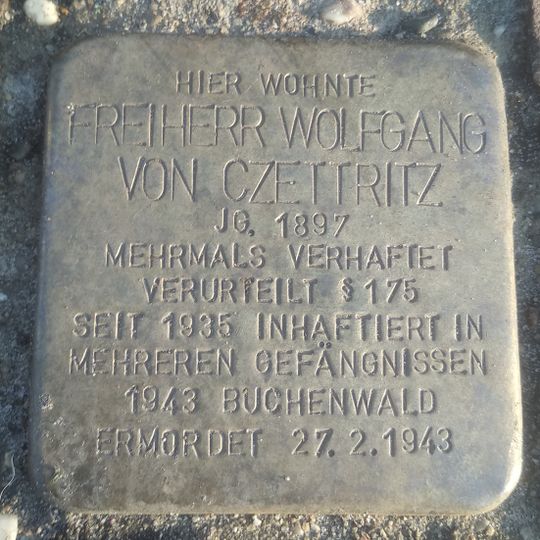 Stolperstein dedicated to Wolfgang Freiherr von Czettritz