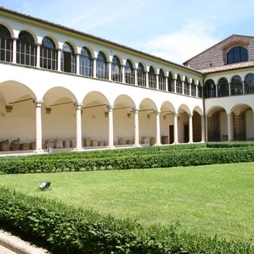 Historical sites in Umbria: underground towns, religious monuments, and natural parks