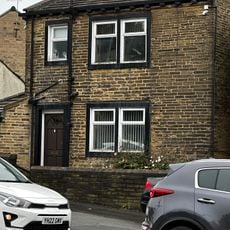 910, Great Horton Road