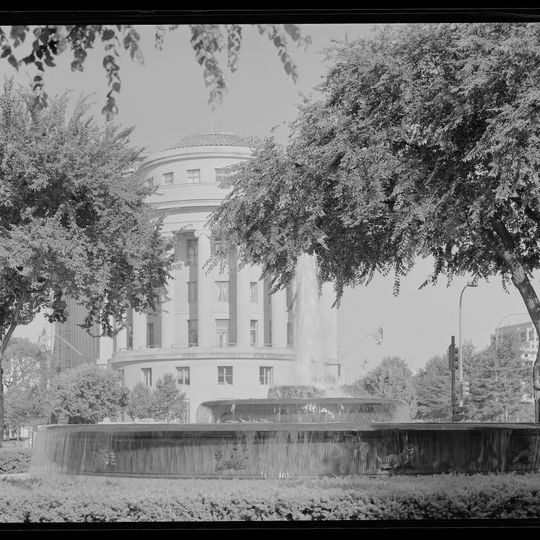 Andrew W. Mellon Memorial Fountain